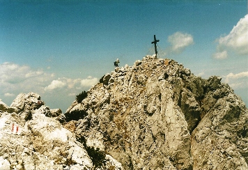 Foto: Wolfgang Dröthandl / Wandertour / Vom Bodental auf den Hochstuhl / Sehr lohnender Abstecher auf dem Weg zum Hochstuhl: Bielschitzagipfel, Blick vom Grat / 16.05.2011 17:06:48