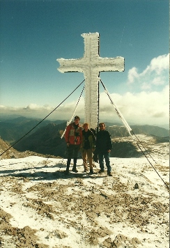 Foto: Wolfgang Dröthandl / Wandertour / Hochschwabrunde übers G´hackte / Hochschwabgipfel - Kreuz nicht alltäglich... / 16.05.2011 15:18:01