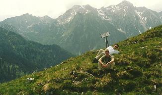 Foto: Wolfgang Dröthandl / Wandertour / Großes Maiereck - Rundwanderung / Blick vom Gipfel nach Südwesten: Grabnerstein, Natterriegel, Hexenstein (Haller Mauern) / 06.04.2011 16:16:39
