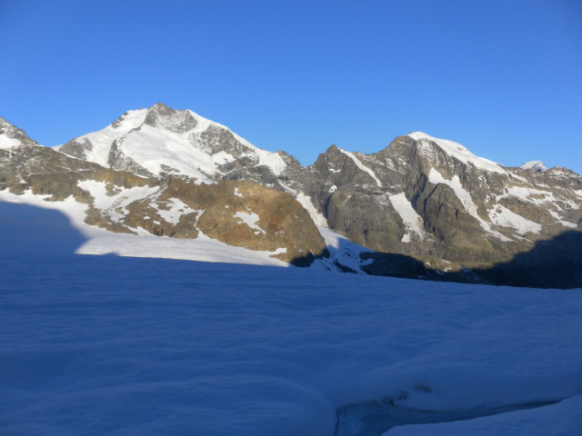 Foto: Wolfgang Lauschensky / Wandertour / Piz Palü - Eisriese in der Berninagruppe (3905 m) / Piz Bernina und Piz Morteratsch / 04.11.2013 20:21:03