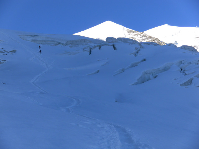 Foto: Wolfgang Lauschensky / Wandertour / Piz Palü - Eisriese in der Berninagruppe (3905 m) / Zustieg zum Cambrena-Eisbruch / 04.11.2013 20:20:43