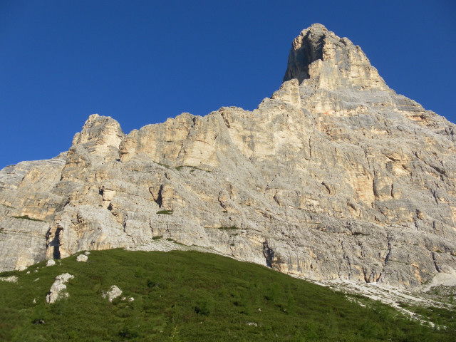 Foto: Wolfgang Lauschensky / Wandertour / Monte Pelmo / Südostwand in der Morgensonne / 01.07.2011 20:58:54