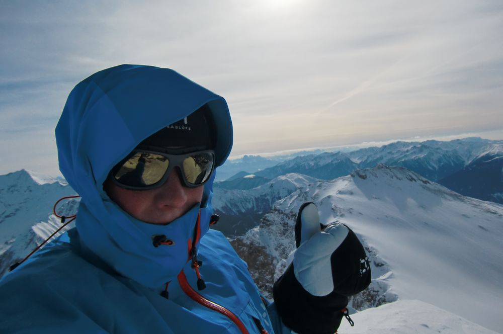 Foto: Thomas Paschinger / Skitour / Von Dax auf die Amthorspitze (2748m) / die letzten Meter sind nur sehr selten windstill... daher ist es am Gipfel meistens recht frisch / 12.02.2010 15:23:16