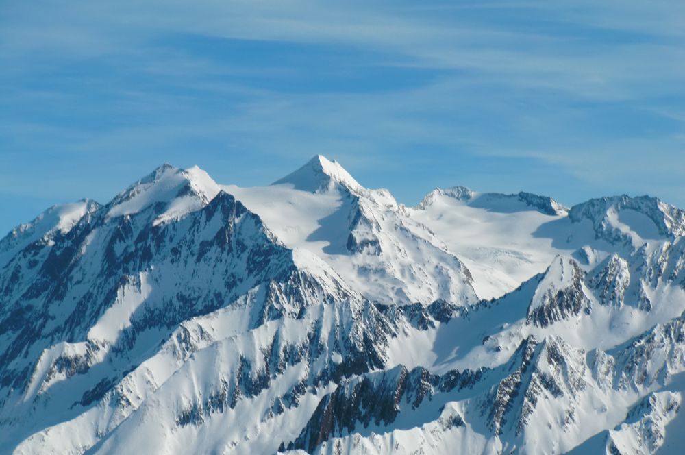 Foto: Thomas Paschinger / Skitour / Von Dax auf die Amthorspitze (2748m) / Blick zum Hochfeiler, 3509m / 12.02.2010 15:11:39