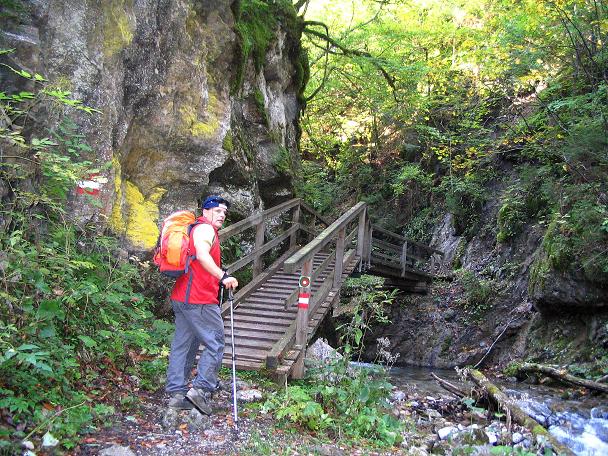 Foto: Andreas Koller / Klettersteigtour / Hochturm - Nordflankensteig (2088 m) / Im klammartigen Abschnitt des Hainsch Baches / 18.09.2007 01:30:01