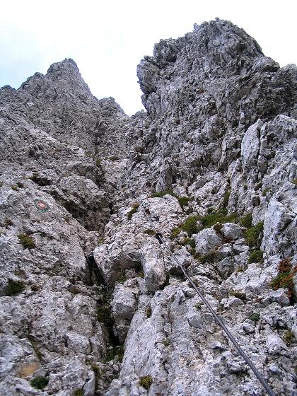 Foto: Andreas Koller / Klettersteigtour / Hochturm - Nordflankensteig (2088 m) / Die erste steile Rinne gleich nach dem Einstieg / 18.09.2007 01:22:15