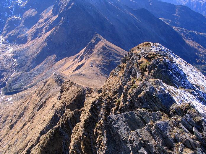 Foto: Andreas Koller / Wandertour / Aus dem Schöttlgraben auf den Hohenwart (2363m) / Tiefblick ins Glattjoch / 17.10.2007 02:18:58