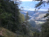 Foto: dobratsch11 / Wander Tour / Kobesnock / Auf der Schneit mit Blick hinunter in den Erlachgraben. / 23.10.2007 20:57:47