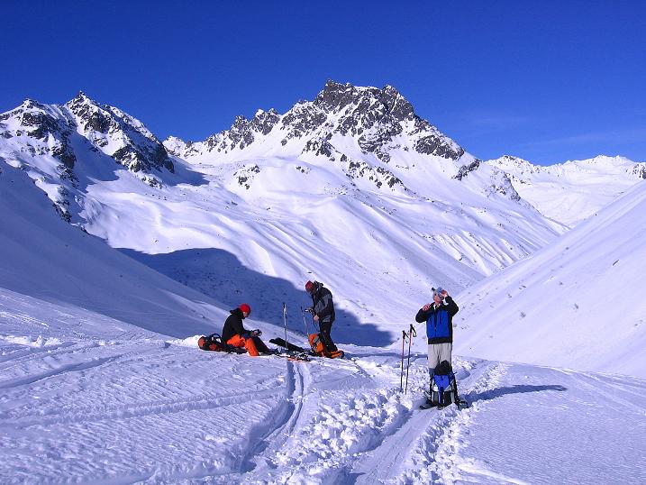 Foto: Andreas Koller / Skitour / Pulverschnee am Valzifenzer Grat (2515 m) / Im Banne der Madrisa (2770 m) / 17.02.2008 01:04:33