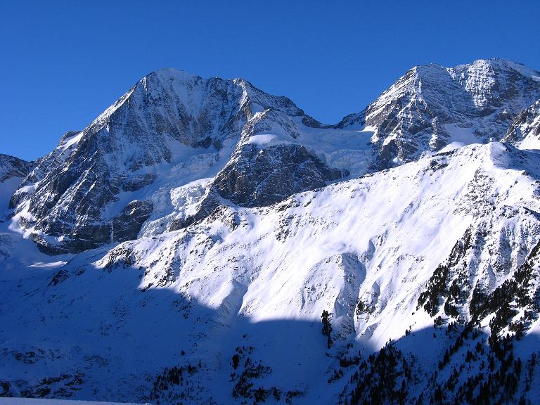 Foto: Andreas Koller / Skitour / Durch das Rosimtal auf die Schildspitze (3461m) / Königspitze (3859 m) und Zebru (3735 m) von der Kanzel / 22.02.2008 02:27:32