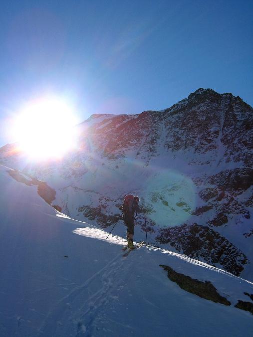 Foto: Andreas Koller / Skitour / Durch das Rosimtal auf die Schildspitze (3461m) / Querung von der Kanzel ins Rosimtal / 22.02.2008 02:26:07