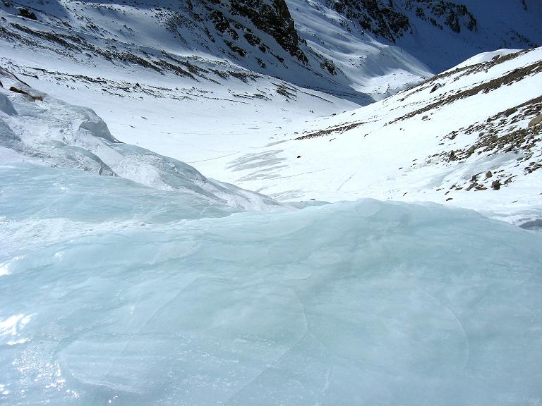 Foto: Andreas Koller / Skitour / Durch das Rosimtal auf die Schildspitze (3461m) / Über den Eiskaskaden im Rosimtal / 22.02.2008 02:22:50