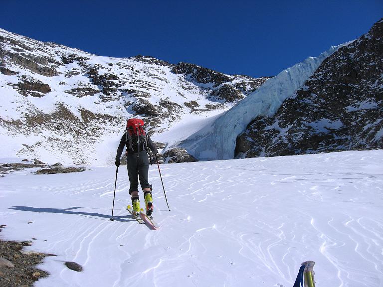 Foto: Andreas Koller / Skitour / Durch das Rosimtal auf die Schildspitze (3461m) / Aufstieg zum Rosimferner / 22.02.2008 02:21:12