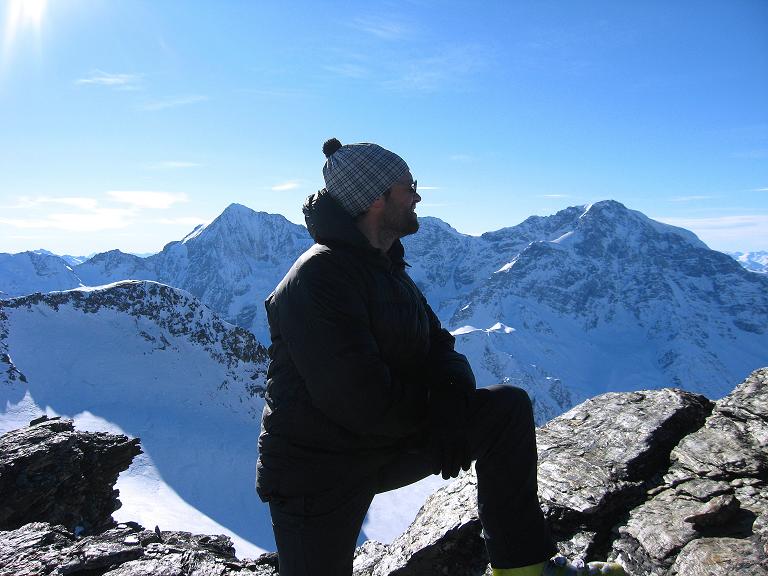 Foto: Andreas Koller / Skitour / Durch das Rosimtal auf die Schildspitze (3461m) / Das Panorama mit Königsspitze (3859 m) und Ortler (3905 m) genießen / 22.02.2008 02:14:17