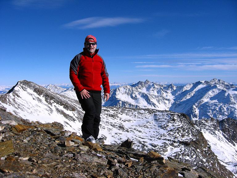 Foto: Andreas Koller / Skitour / Durch das Rosimtal auf die Schildspitze (3461m) / Auf der Schildspitze mit Blick gegen NO / 22.02.2008 02:13:34