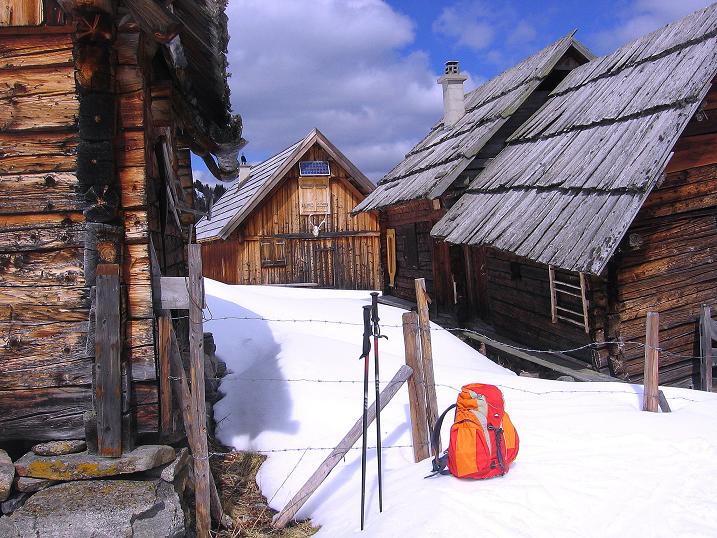 Foto: Andreas Koller / Skitour / Vom Bundschuh auf die Schwarzwand (2214 m) / Bei der Morawitzeralm / 06.04.2008 23:50:51