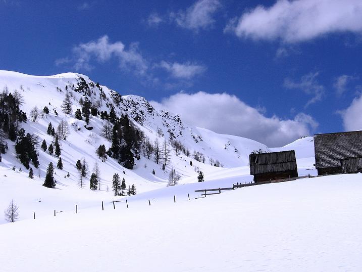 Foto: Andreas Koller / Skitour / Vom Bundschuh auf die Schwarzwand (2214 m) / Bei der Bruggeralm / 06.04.2008 23:47:34