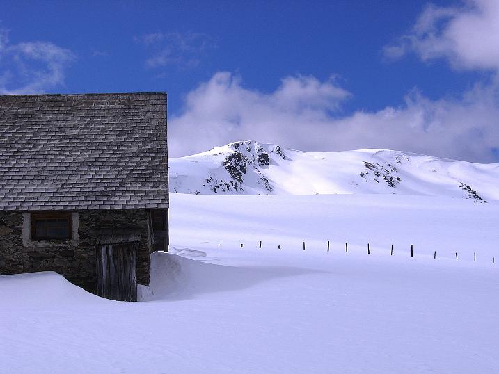 Foto: Andreas Koller / Skitour / Vom Bundschuh auf die Schwarzwand (2214 m) / Bruggeralm und Schwarzwand / 06.04.2008 23:47:07