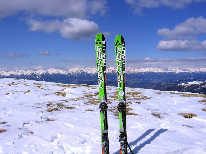 Foto: Andreas Koller / Skitour / Vom Bundschuh auf die Schwarzwand (2214 m) / Blick vom Gipfel nach N zu den Schladminger Tauern / 06.04.2008 23:21:20