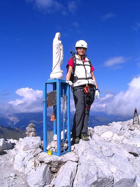 Foto: Andreas Koller / Klettersteigtour / Via Sartor auf den Hochweißstein / Monte Peralba (2694m) / Am Gipfel mit Madonna-Statue / 10.09.2008 00:01:11