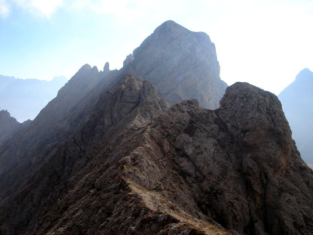 Foto: Manfred Karl / Klettersteig Tour / Über den Maximiliansteig auf die Roterdspitze / Im Hintergrund der Gr. Roßzahn / 14.09.2008 10:40:30