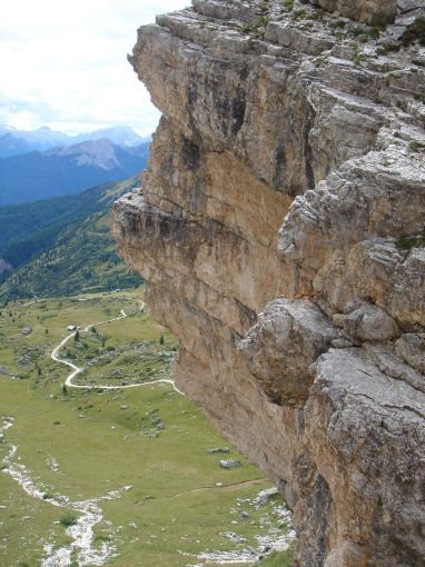 Foto: Manfred Karl / Klettersteigtour / Via ferrata Ra Gusela / Einstieg in die Steilstufe der Abkürzung / 14.09.2008 21:00:38