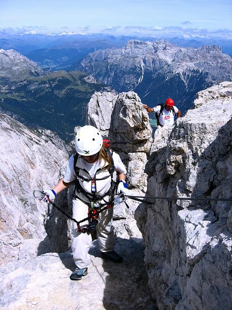 Foto: Andreas Koller / Klettersteigtour / Ferrata Marino Bianchi - Cristallo di Mezzo (3167 m) / Am Grat / 23.09.2008 01:31:38