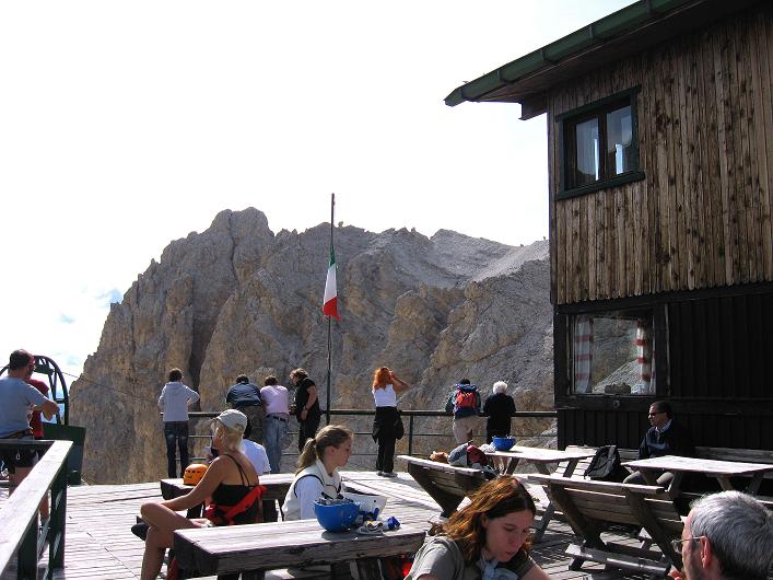 Foto: Andreas Koller / Klettersteigtour / Ferrata Marino Bianchi - Cristallo di Mezzo (3167 m) / Zurück beim Rif. Guido Lorenzi / 23.09.2008 01:23:21