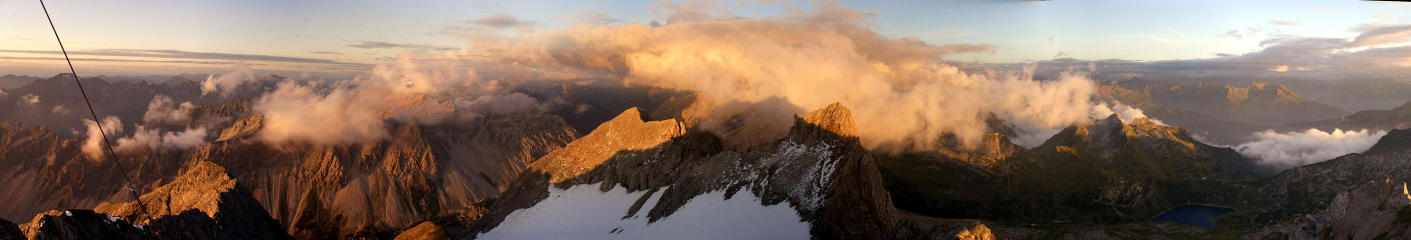 Foto: Datzi / Wandertour / Rundtour im Gr. Walsertal auf die Rote Wand ( Biwak ) / Sonnenuntergang auf der Roten Wand / 06.12.2008 18:56:16