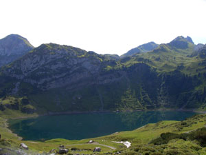 Foto: Datzi / Wandertour / Rundtour im Gr. Walsertal auf die Rote Wand ( Biwak ) / Formarinsee / 06.12.2008 18:39:48