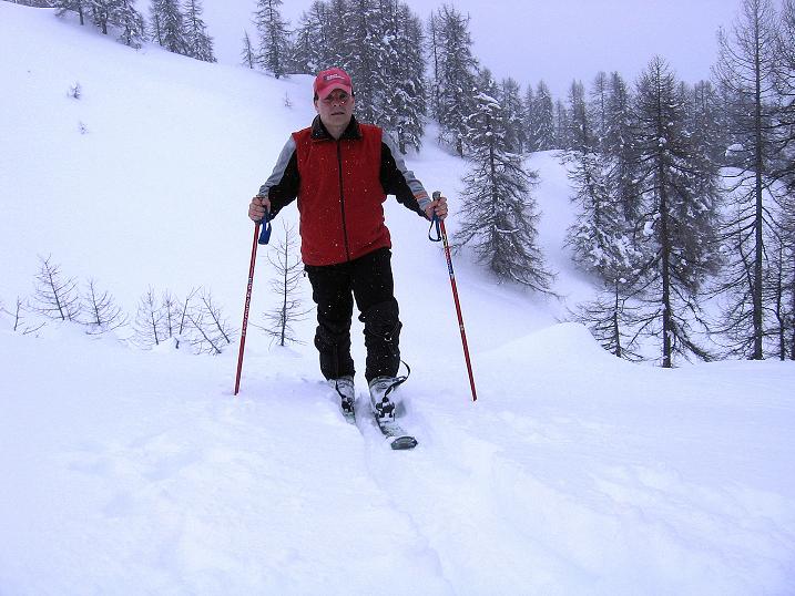 Foto: Andreas Koller / Skitour / Aus dem Val Müstair auf den Piz Dora (2951m) / Kurz nach Verlassen des Waldes auf der Era da la Bescha / 23.12.2008 16:15:00