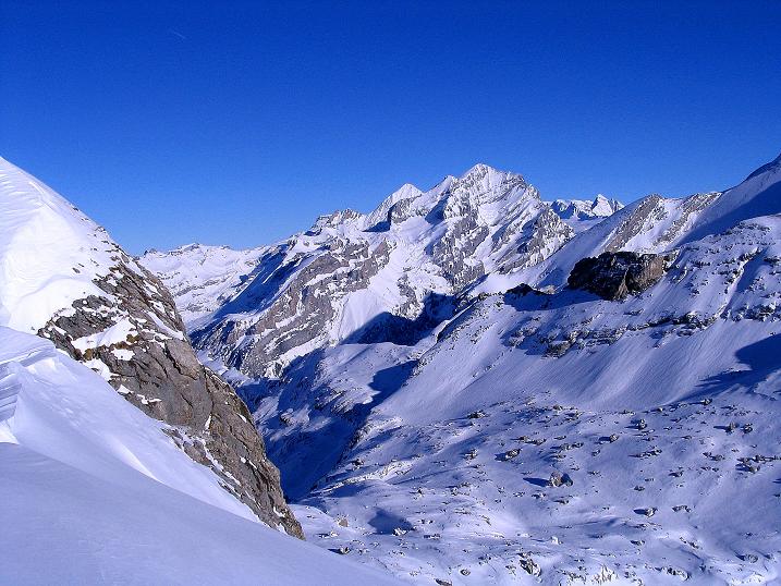 Foto: Andreas Koller / Skitour / Von der Engstligenalp auf das Chindbettihorn (2691m) / Blümlisalpgruppe (3661 m) / 09.01.2009 23:46:52