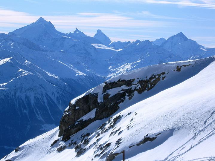 Foto: Andreas Koller / Skitour / Von der Lauchernalp aufs Hockenhorn (3293m) / Weißhorn (4505 m), Zinalrothorn (4221 m), Matterhorn (4478 m), Dente Blanche (4357 m) / 12.01.2009 19:39:11