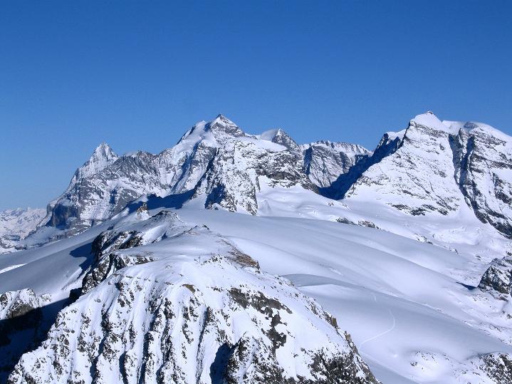 Foto: Andreas Koller / Skitour / Von der Lauchernalp aufs Hockenhorn (3293m) / Jungfraugruppe (4158 m) / 12.01.2009 19:28:59