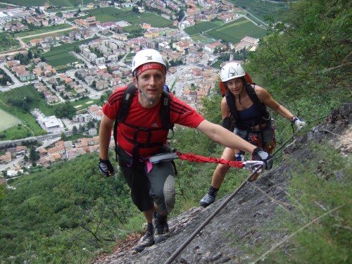 Foto: hofchri / Klettersteigtour / Monte Albano (695 m) über Ferrata „Monte Albano“ / Abstiegs-Klettersteig (B/C) / 20.02.2009 21:41:38