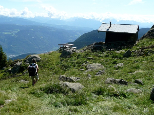 Foto: Manfred Karl / Wandertour / Vom Gampenjoch auf die Laugenspitze / Hütte am Weg Nr. 133 / 31.08.2009 18:55:44