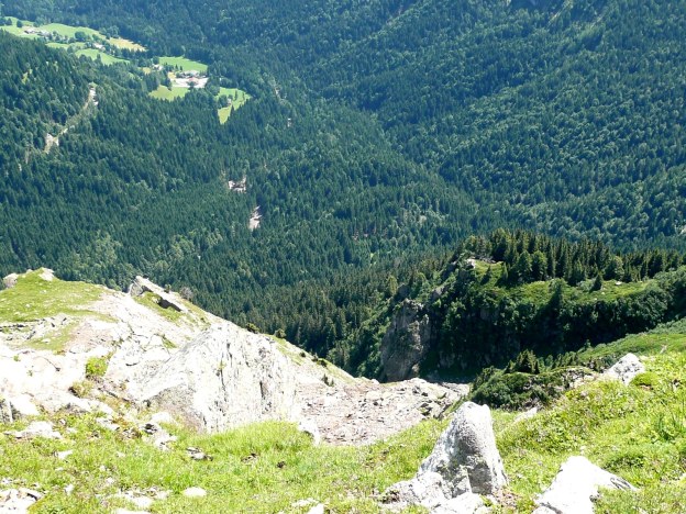 Foto: Manfred Karl / Wandertour / Vom Gampenjoch auf die Laugenspitze / Tiefblick von der Kl. Laugen / 31.08.2009 18:52:27