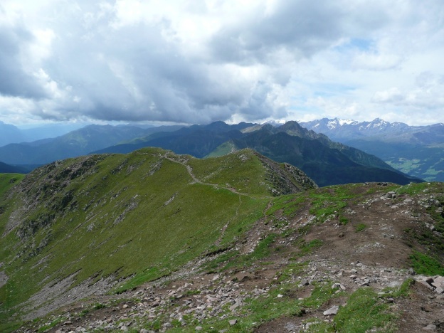 Foto: Manfred Karl / Wandertour / Vom Gampenjoch auf die Laugenspitze / Der Abstiegsweg / 31.08.2009 18:49:23