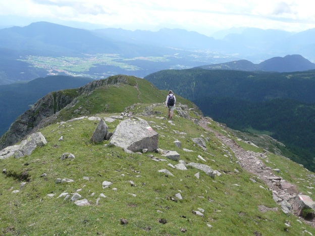 Foto: Manfred Karl / Wandertour / Vom Gampenjoch auf die Laugenspitze / Am Südkamm der Großen Laugen / 31.08.2009 18:48:01