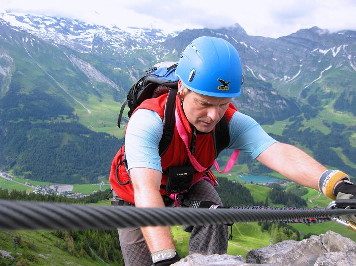 Foto: Andreas Koller / Klettersteigtour / Klettersteig Brunnistöckli (2030m) / Annäherung an die erste Brücke / 15.07.2009 02:13:38