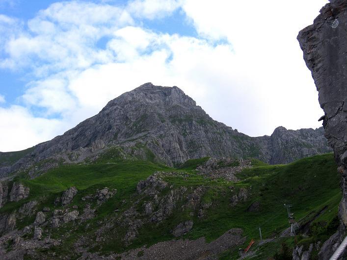 Foto: Andreas Koller / Klettersteigtour / Klettersteig Brunnistöckli (2030m) / Blick auf den Rigidalstock (2593 m) / 15.07.2009 02:12:12