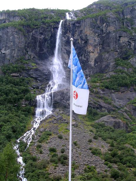 Foto: Andreas Koller / Wandertour / Gletschererlebnis Briksdalsbreen (150 m) / Wasserfall im hintersten Briksdal / 04.08.2009 19:19:04