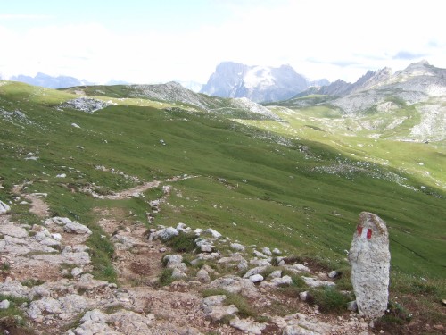 Foto: hofsab / Mountainbiketour / Rund um den Schlern über Eselrücken (2560 m) und Prügelweg / Trail wird zunehmend verblockter / 27.08.2009 21:13:12
