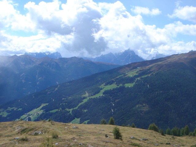 Foto: berglerin / Wandertour / Gabesitten (2665m) / Die Sicht wird frei in die Dolomiten / 27.08.2009 17:48:27