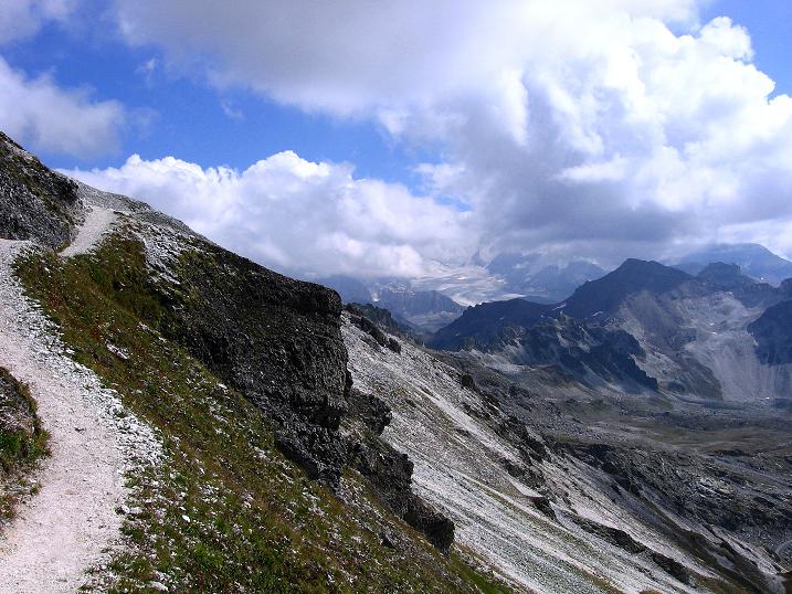 Foto: Andreas Koller / Wandertour / Bella Tola - Aussichtsbalkon der Walliser Alpen (3026 m) / 05.09.2009 18:39:11