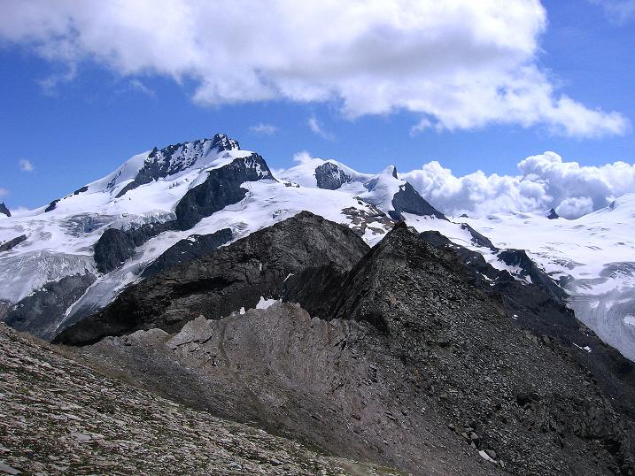 Foto: Andreas Koller / Wandertour / Wanderdreitausender Oberrothorn (3415 m) / Rimpfischhorn (4199 m) und Strahlhorn (4190 m) / 05.09.2009 00:19:08