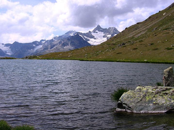 Foto: Andreas Koller / Wandertour / Wanderdreitausender Oberrothorn (3415 m) / Obergabelhorn (4063 m) / 05.09.2009 00:12:38