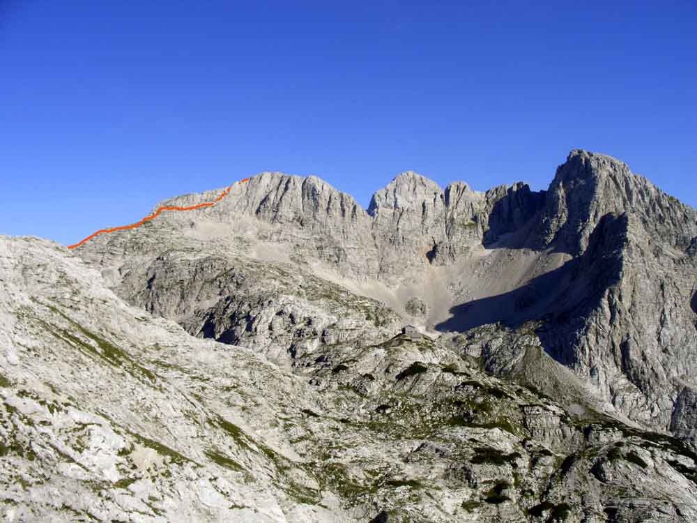 Foto: Datzi / Wandertour / 4-Tages Biwakrundtour in den Julischen Alpen mit 3.Gipfelanstiegen (Triglav-Razor-Skrlatica) mit Klettersteig C-D / Abstieg Gamsovec ( Blick von dem Pogacnikov Dom ) / 04.09.2009 18:38:57