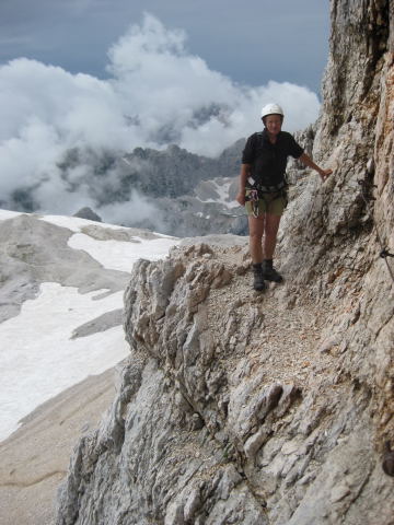 Foto: Wolfgang Lauschensky / Klettersteigtour / Triglav Überschreitung Bambergweg - Ostgrat / in der Gipfelwand / 11.09.2009 20:45:24