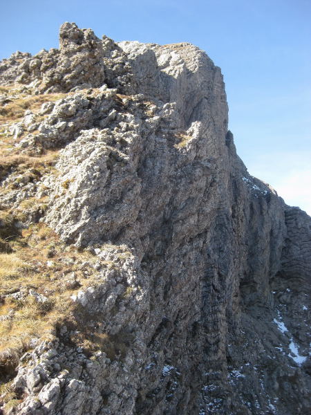 Foto: Wolfgang Lauschensky / Wandertour / Monte Pelf 2502m / entlang der Nordabfälle wird gewandert / 31.10.2009 14:16:55